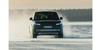  V8 helyett hatalmas aksival támad az elektromos új Range Rover  