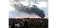 Lángokban a krími hajógyár egy ukrán rakétatámadás után
