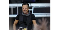 Bruce Springsteen nagyon jó fej volt: a színpadon igazolta egy fiatal rajongó iskolai hiányzását