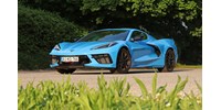 Amerika a tarkónkon ordít: meghajtottuk az őszintén tahó új Corvette-et  