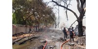  „Amikor magamhoz tértem, testek hevertek mindenfelé” – találtak egy túlélőt az indiai repülőbaleset után  
