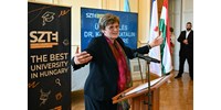  Megint visszaéltek Karikó Katalin nevével: soha nem nyilatkozott a székrekedés veszélyeiről  