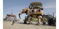  Mad Max élőben: óriási mechanikus elefánt tűnt fel Franciaországban – videó  