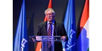  Kitüntették Farkas Bertalant  