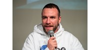  Molnár Áront perrel fenyegetik, mert kiparodizálta az ukrán EU-csatlakozás ellen ágáló Vasvári Vivient  