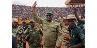  Franciaország visszahívja diplomatáit és katonáit Nigerből  