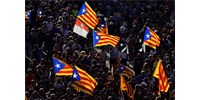  Százezrek vonultak utcára Katalónia elszakadását követelve Spanyolországtól  