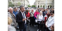  Elcsalt választásról és ellenzéki hibák sorozatáról beszélt Hadházy Ákos a Kossuth téren  