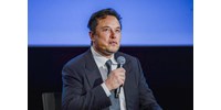  Kiderült, miért tiltatta le Elon Musk a repülőútjait követő Twitter-profilt: az egyik gyerekét szállító autót egy zaklató követte  