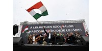 Ilyen volt Magyar Péter szombati tüntetése a HVG fotósainak szemével
