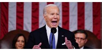  Joe Biden azzal viccelődött, hogy bár nem fiatal, 81 éves, de úgy tűnik, egy hatéves ellen indul   