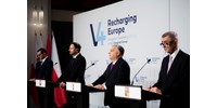  A V4-vezetők szolidárisak Lengyelországgal a határukon kialakult menekülthelyzet miatt  