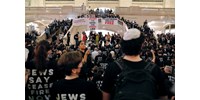  Százakat vettek őrizetbe a Gázai övezet izraeli bombázása elleni tüntetésen New Yorkban  
