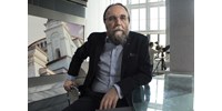  Putyin megölésére célozhatott a feltépett gyomrú Esőkirályt emlegetve a főideológusának mondott Dugin  