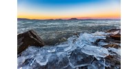  Összetorlódott a jég a Balatonon a szélvihar miatt - fotókkal  