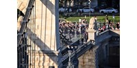  Vonulás a Lánchídhoz: 110 embert igazoltattak a rendőrök, többek ellen eljárást indítottak  