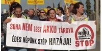  A nemzeti ünnepen is tüntettek a debreceni akkumulátorgyár ellen  