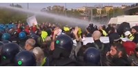  Kitiltják az olasz városközpontokból az oltásellenes tüntetéseket  