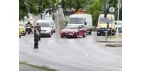  Még a szirénázó mentőt is megállították a türk delegáció miatt – videó  