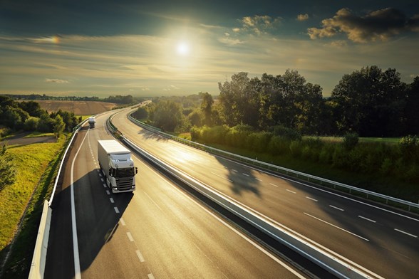 kamion, szállítás, teherszállítás, truck, nemzetközi fuvarozás