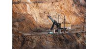  Bloomberg: Ukrajna „órákon belül” aláírja a nyersanyagokat érintő megállapodást  