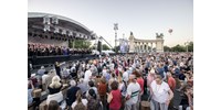 A békéért ad ingyenkoncertet ad a Hősök terén a Fesztiválzenekar