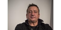  Bayer Zsolt elkezdte listázni azokat a bírókat, akik részt vettek a szombati tüntetésen  