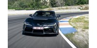 70 millió forintos elérhetetlen álom: versenypályáztunk a Toyota Supra búcsúzó verzióival  