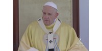  A pápa szerint érzéketlenné vált a világ - Urbi et Orbi  