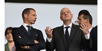 Örökös harc dúl a futball nagyurai között, a háttérben pedig már ott mosolyog Donald Trump