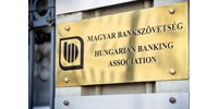  Bankszövetség: A bankszektor visszautasítja a kormány állítását, miszerint extraprofitra tett szert  