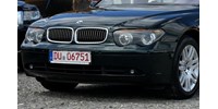 3 millió forintos V8-as luxusautó? Mutatjuk a polgári luxust olcsón kimaxoló 7-es BMW-t