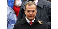  Medvegyev szerint a „hiú brüsszeli hülyék teleraknák a nadrágjukat", ha Oroszország felfüggesztené kapcsolatait az EU-val  