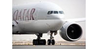  Már a leszállásnál tartott a Boeing 777-es, amikor feltűnt előtte egy ballon  