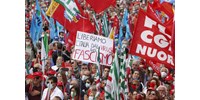  Miután oltásellenesek feldúlták a várost, tízezrek tüntettek a fasizmus ellen Rómában  