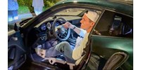  Monacói villantás: Norris új Porschéval, Sainz ritka Ferrarival ment közös vacsorára – videó  