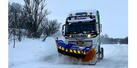 Nem szerény a norvégok első villanyhókotrója: 1000 kWh-s akkumulátora van