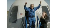  Úgy szállt ki az űrhajóból a 90 éves bácsi, mint akinek ez a napi rutin (videóval)  