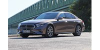 Szemet gyönyörködtet, lelket nyugtat, gázolajat alig fogyaszt: teszten az új dízel Mercedes E-osztály