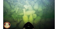  160 méteres mélységben bukkantak egy ókori teherhajó maradványaira Olaszországban – több száz értékes tárgy van rajta (videó)  