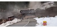  Ijesztő videón, ahogyan házakat visz el egy földcsuszamlás Japánban  