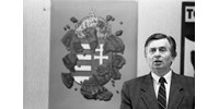 Az Ellenzéki kerekasztaltól a pizsamás interjúig: harminc éve halt meg Antall József - galéria