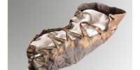  Több mint 2000 éves gyerekcipőre bukkantak egy osztrák sóbányában  