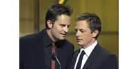 Matthew Perry nagylelkű gesztusát sosem felejti el Michael J. Fox