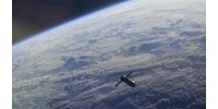  Visszatért a Földre a japán divatmilliárdos űrturista  