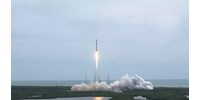  Videón, ahogy útnak indul a SpaceX rakétája, a fedélzetén 21 újabb Starlink műholddal  