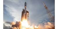  Új kihívót kap a SpaceX Starlinkje, pályára álltak az Amazon műholdjai  