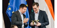  Nagy nevetéssel fogadta - kiderült, milyen ajándékot kapott Karácsony Gergely Vitézy Dávidtól  