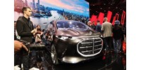  A Mercedes vezére szerint évszázadonként van akkora változás az autóiparba, mint most  