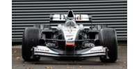  Most bárki lecsaphat Coulthard futamgyőztes McLaren F1-autójára  